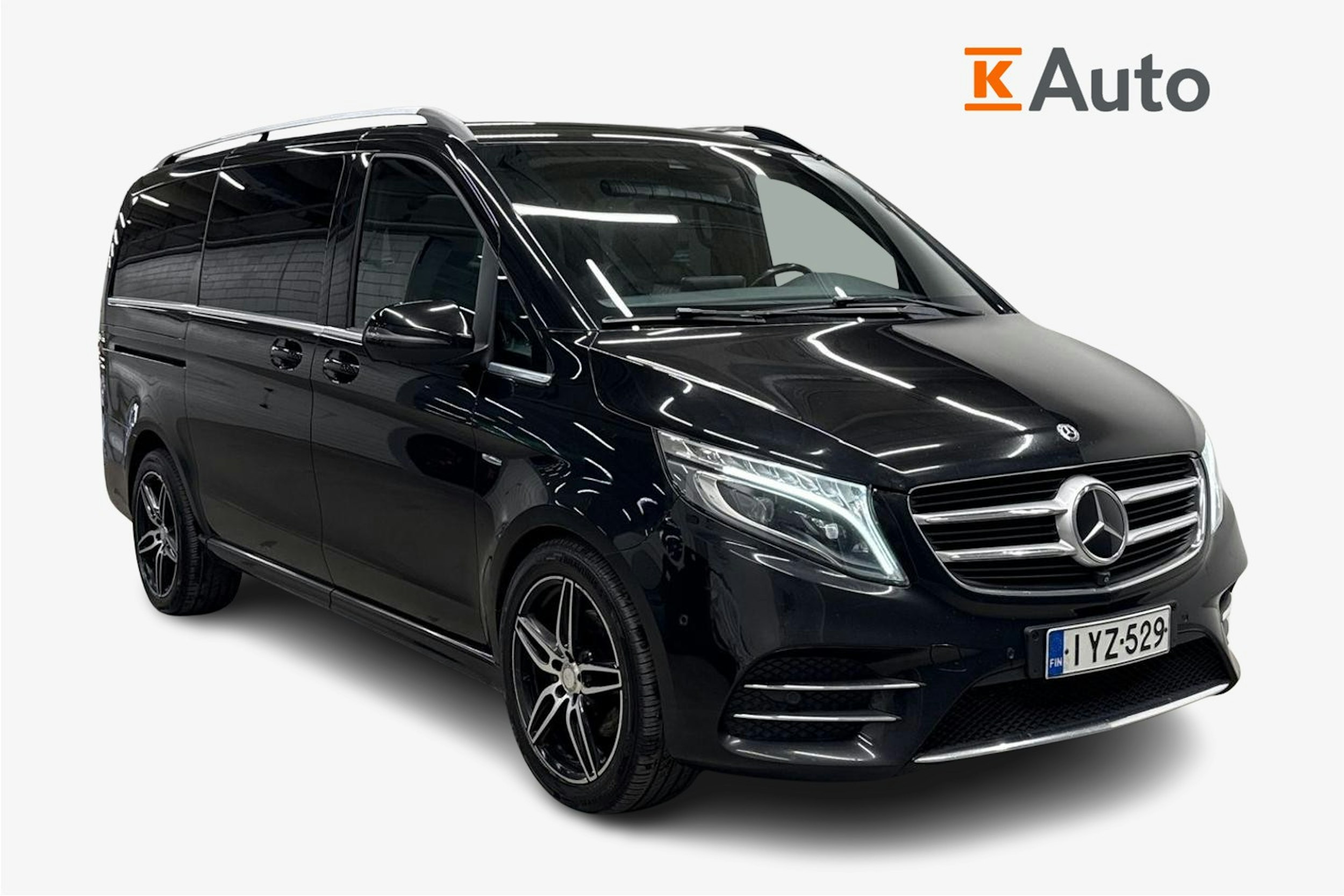 musta Mercedes-Benz V 2018 kuva 1.