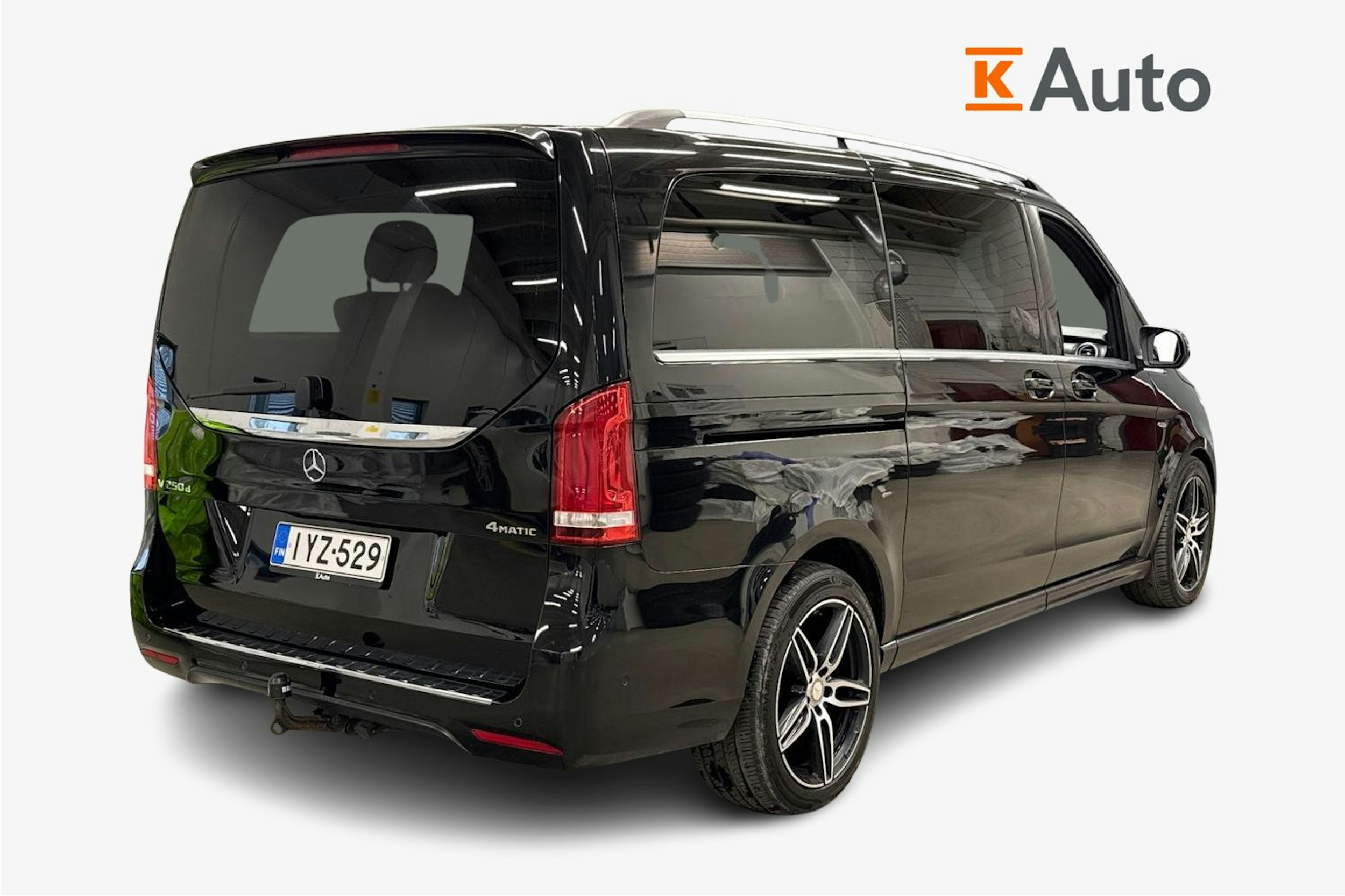 musta Mercedes-Benz V 2018 kuva 2.