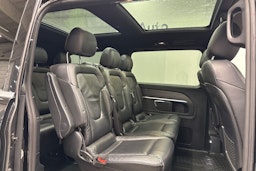 musta Mercedes-Benz V 2018 kuva 13.
