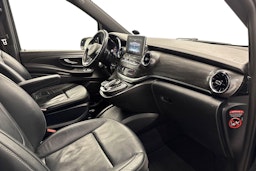 musta Mercedes-Benz V 2019 kuva 9.