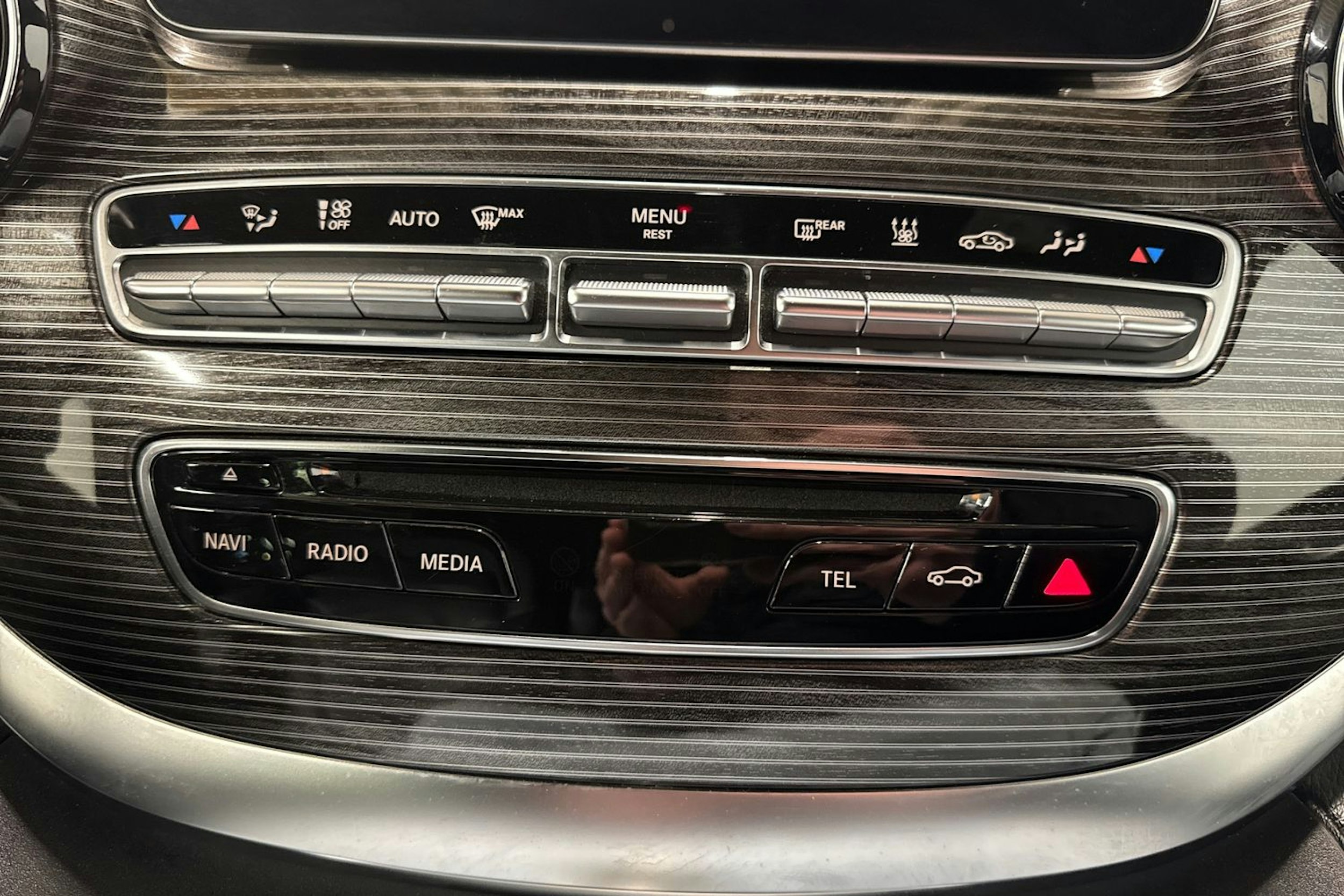 musta Mercedes-Benz V 2019 kuva 18.