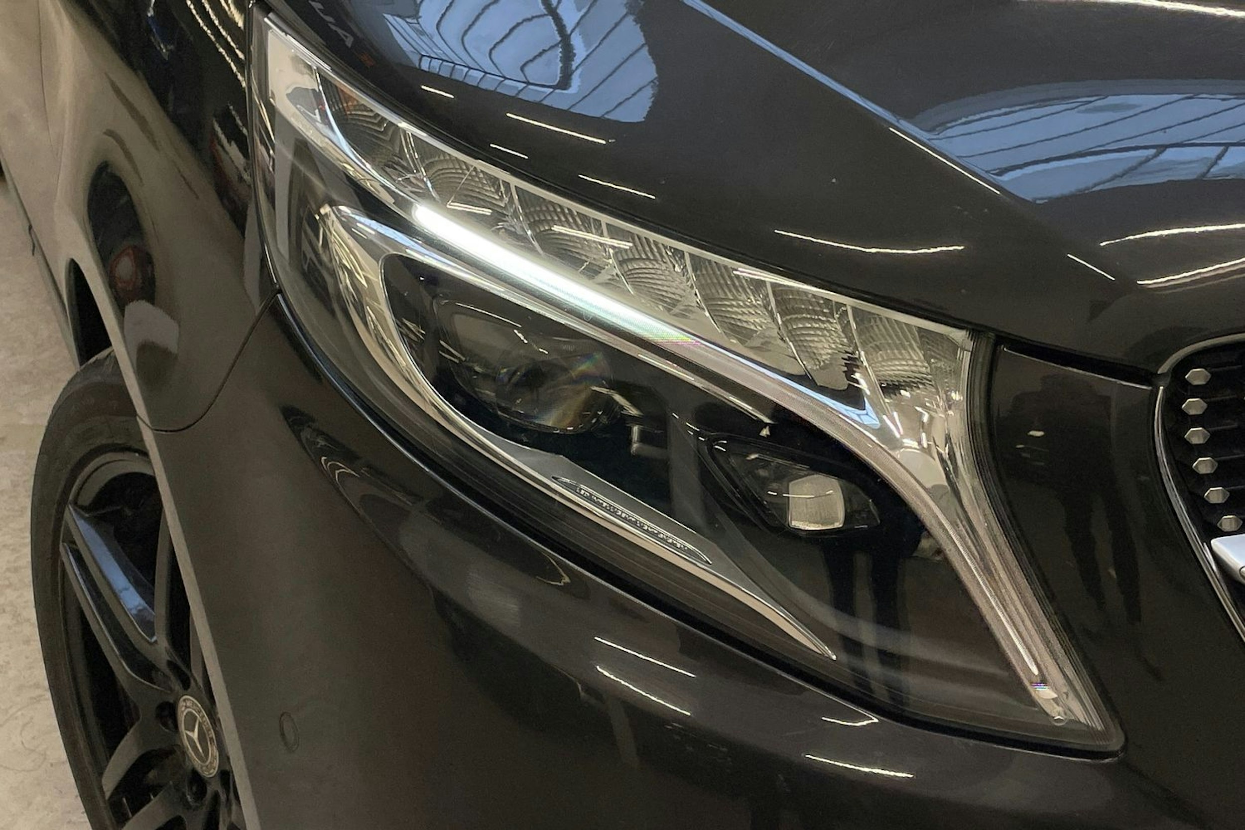 harmaa Mercedes-Benz V 2019 kuva 37.