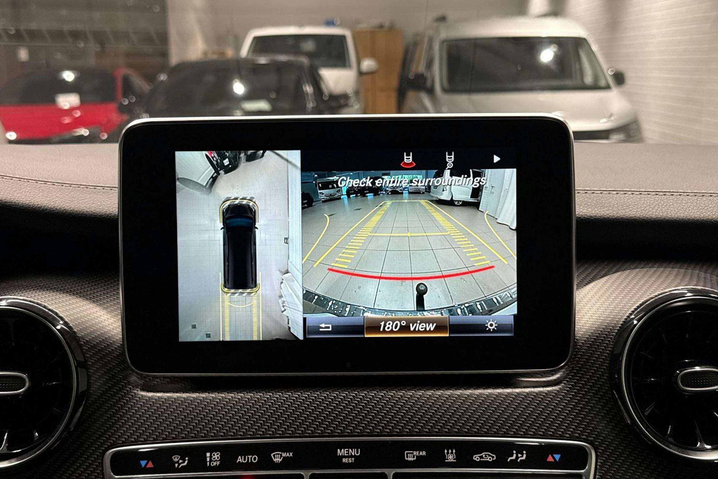 musta Mercedes-Benz V 2020 kuva 35.