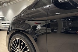 musta Mercedes-Benz V 2020 kuva 38.