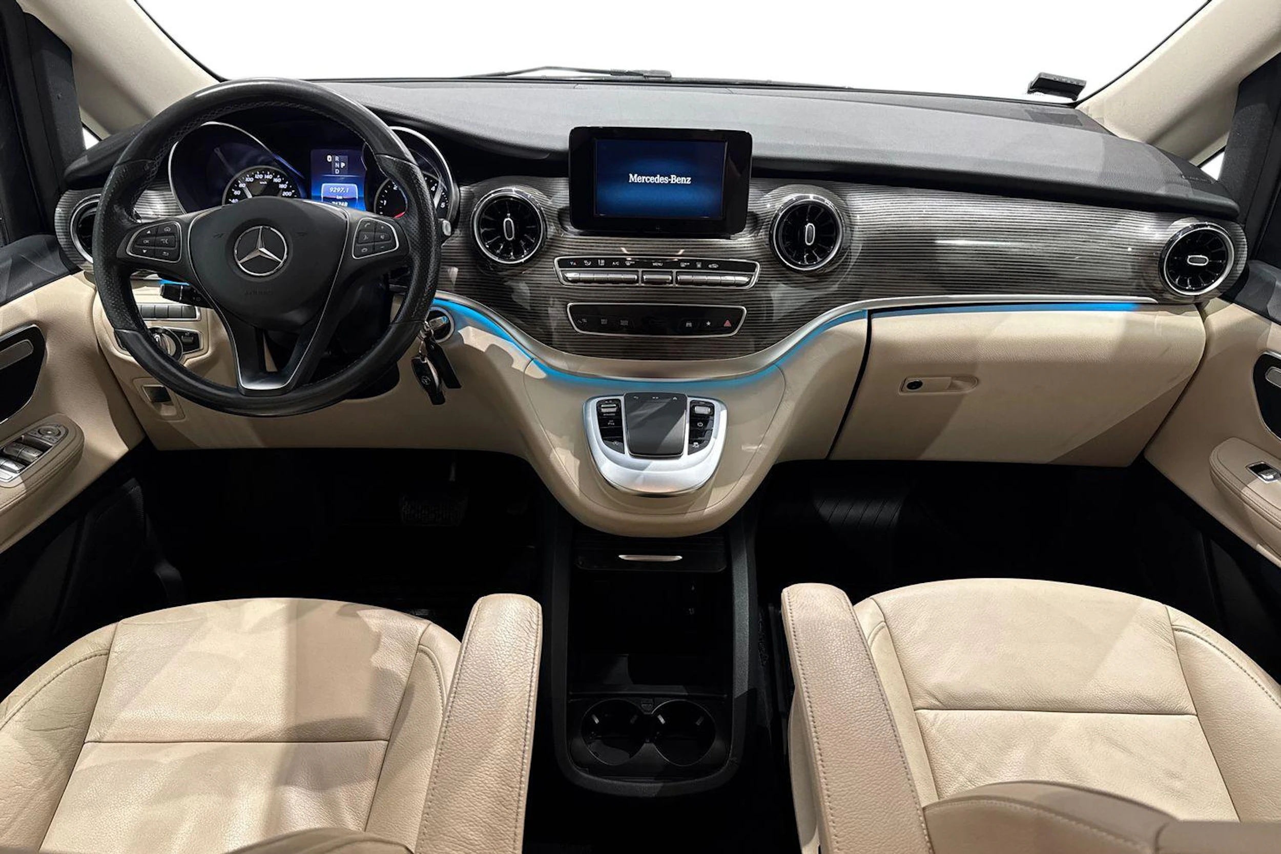 harmaa Mercedes-Benz V 2020 kuva 9.