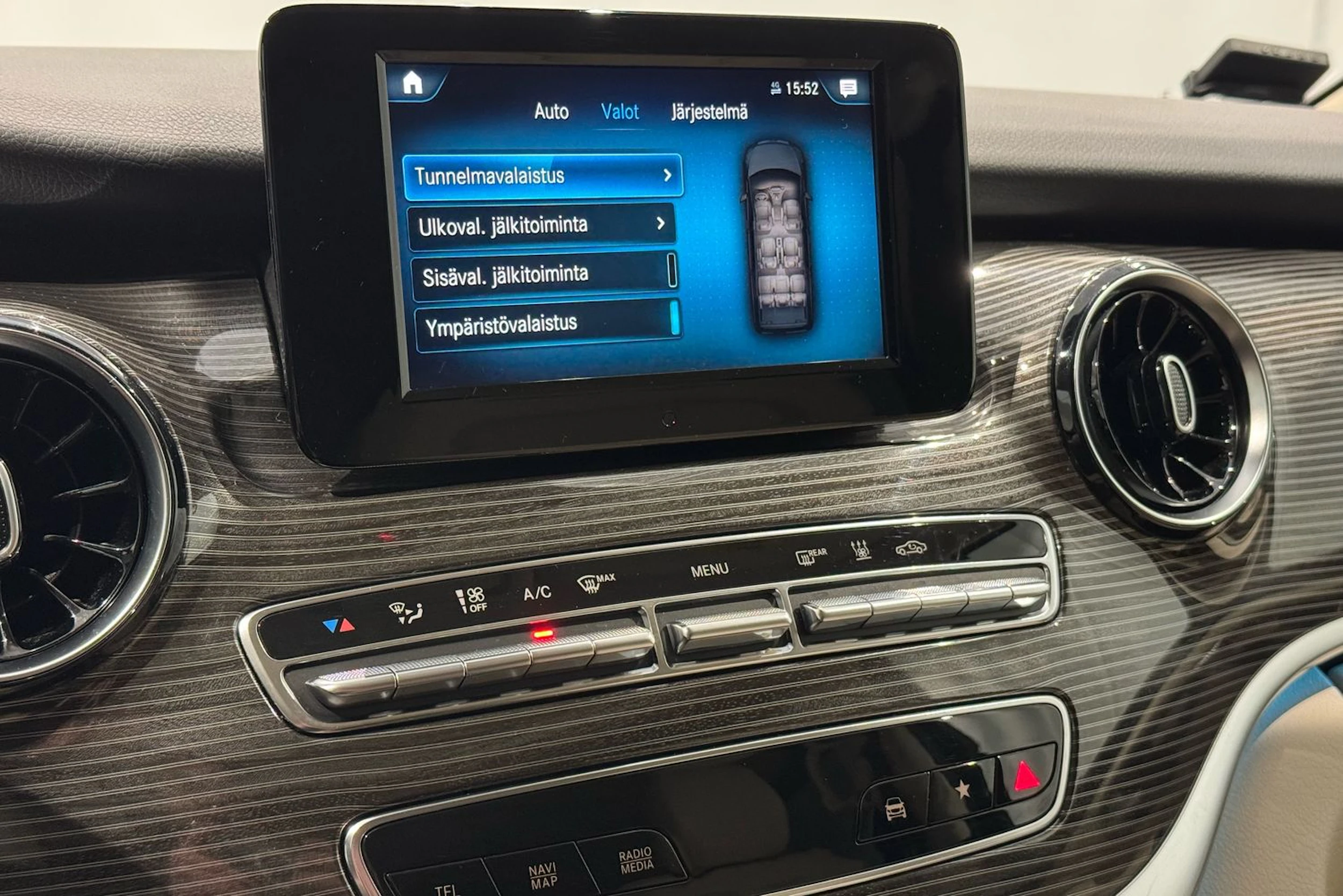 harmaa Mercedes-Benz V 2020 kuva 31.