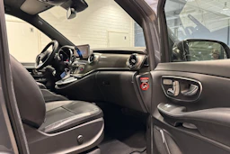 Harmaa Mercedes-Benz V 2021 kuva 11.