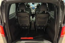 Harmaa Mercedes-Benz V 2021 kuva 16.