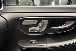 Harmaa Mercedes-Benz V 2021 kuva 25.