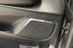 Harmaa Mercedes-Benz V 2021 kuva 26.