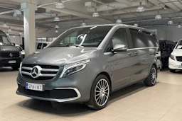 Harmaa Mercedes-Benz V 2021 kuva 34.