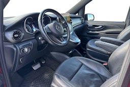 met. punainen Mercedes-Benz V 2021 kuva 3.