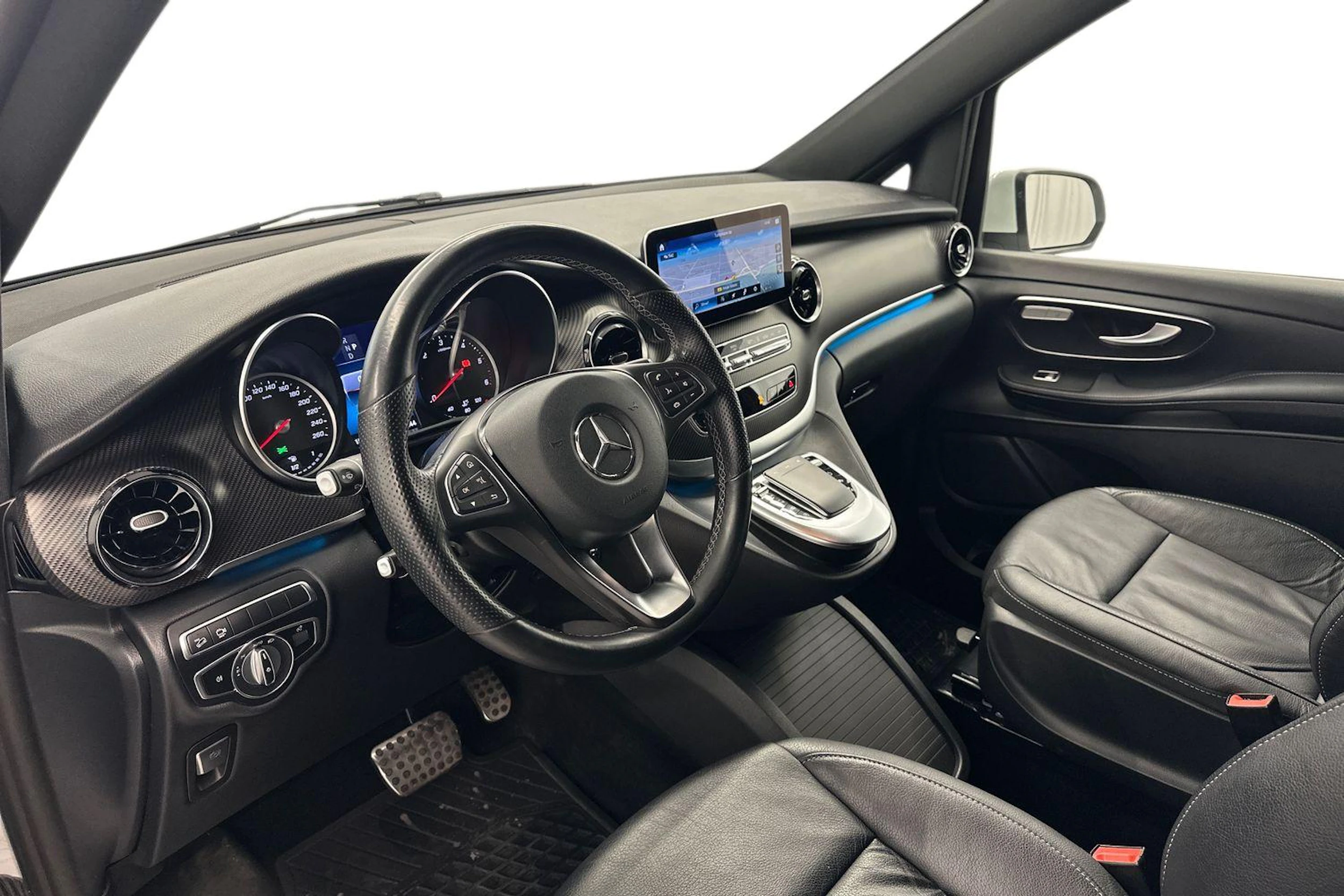 valkoinen Mercedes-Benz V 2021 kuva 6.