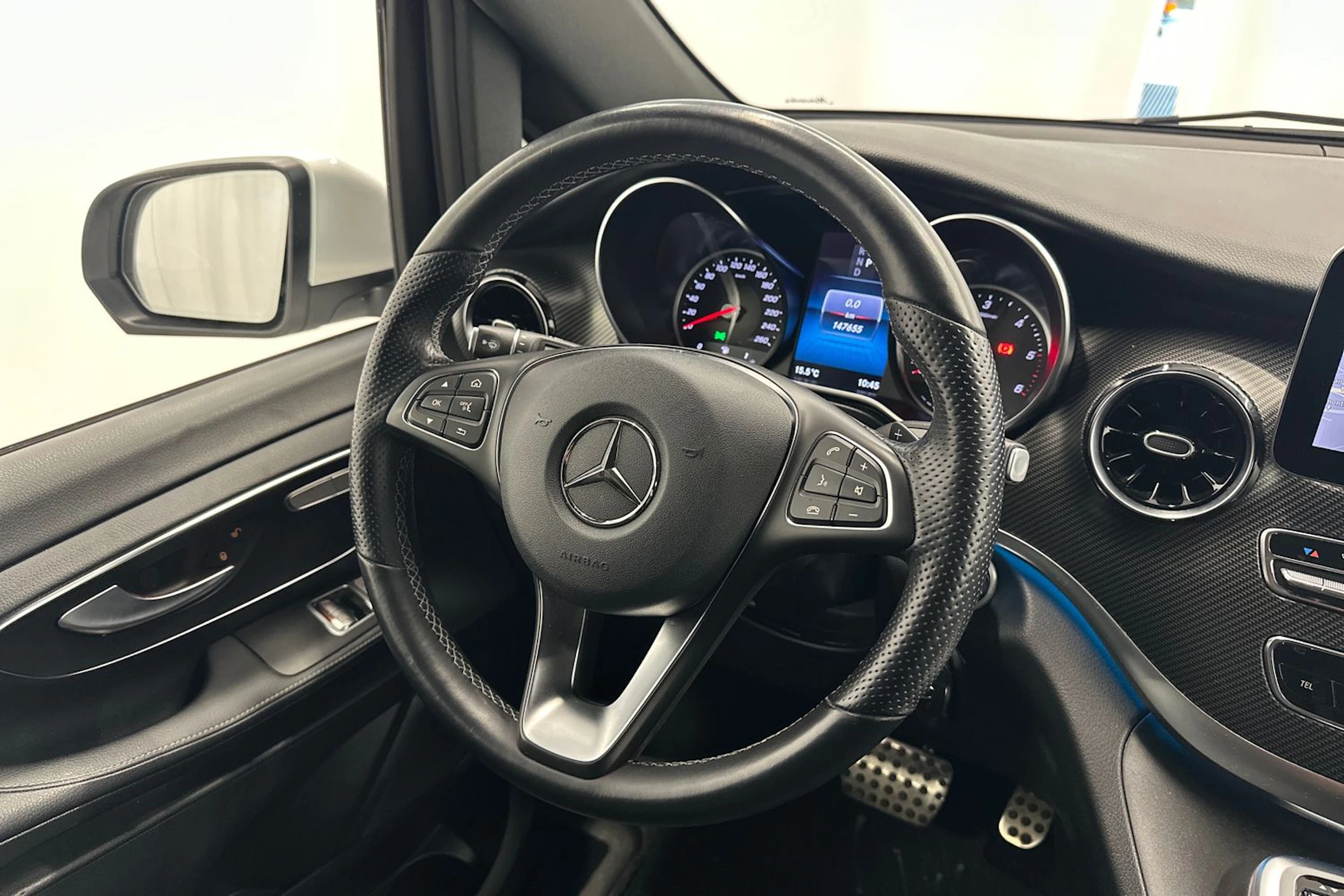 valkoinen Mercedes-Benz V 2021 kuva 10.