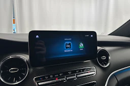 valkoinen Mercedes-Benz V 2021 kuva 16.