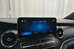 valkoinen Mercedes-Benz V 2021 kuva 19.