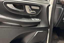 Valkoinen Mercedes-Benz V-Klasse 2016 kuva 5.