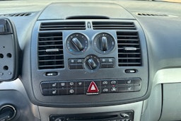 Valkoinen Mercedes-Benz Viano 2006 kuva 15.