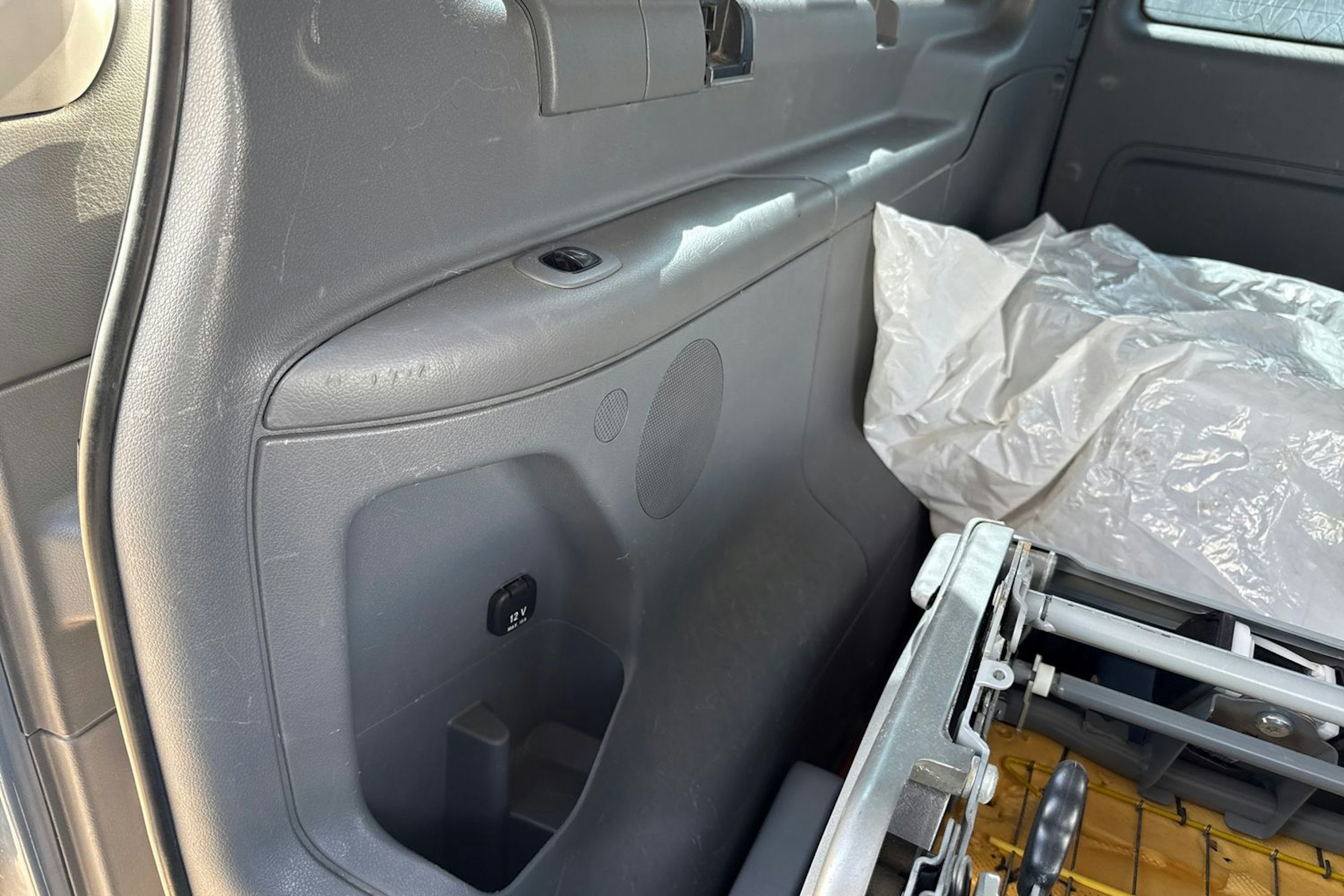 Valkoinen Mercedes-Benz Viano 2006 kuva 19.