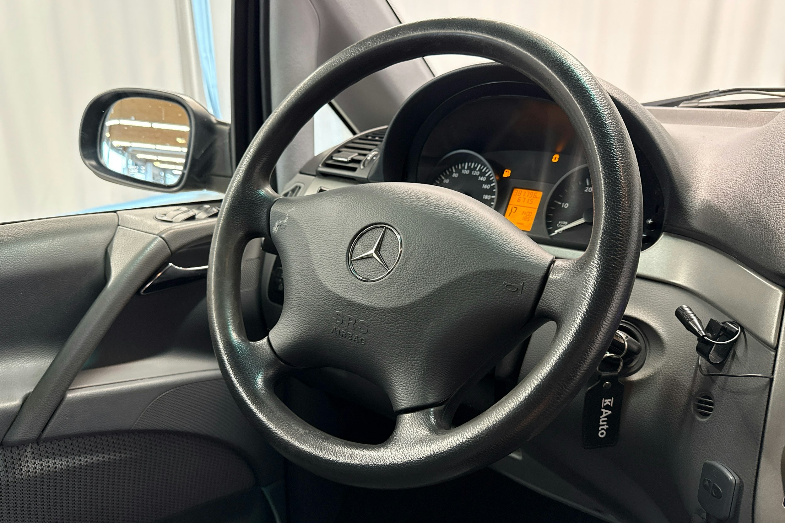 musta Mercedes-Benz Viano 2008 kuva 12.