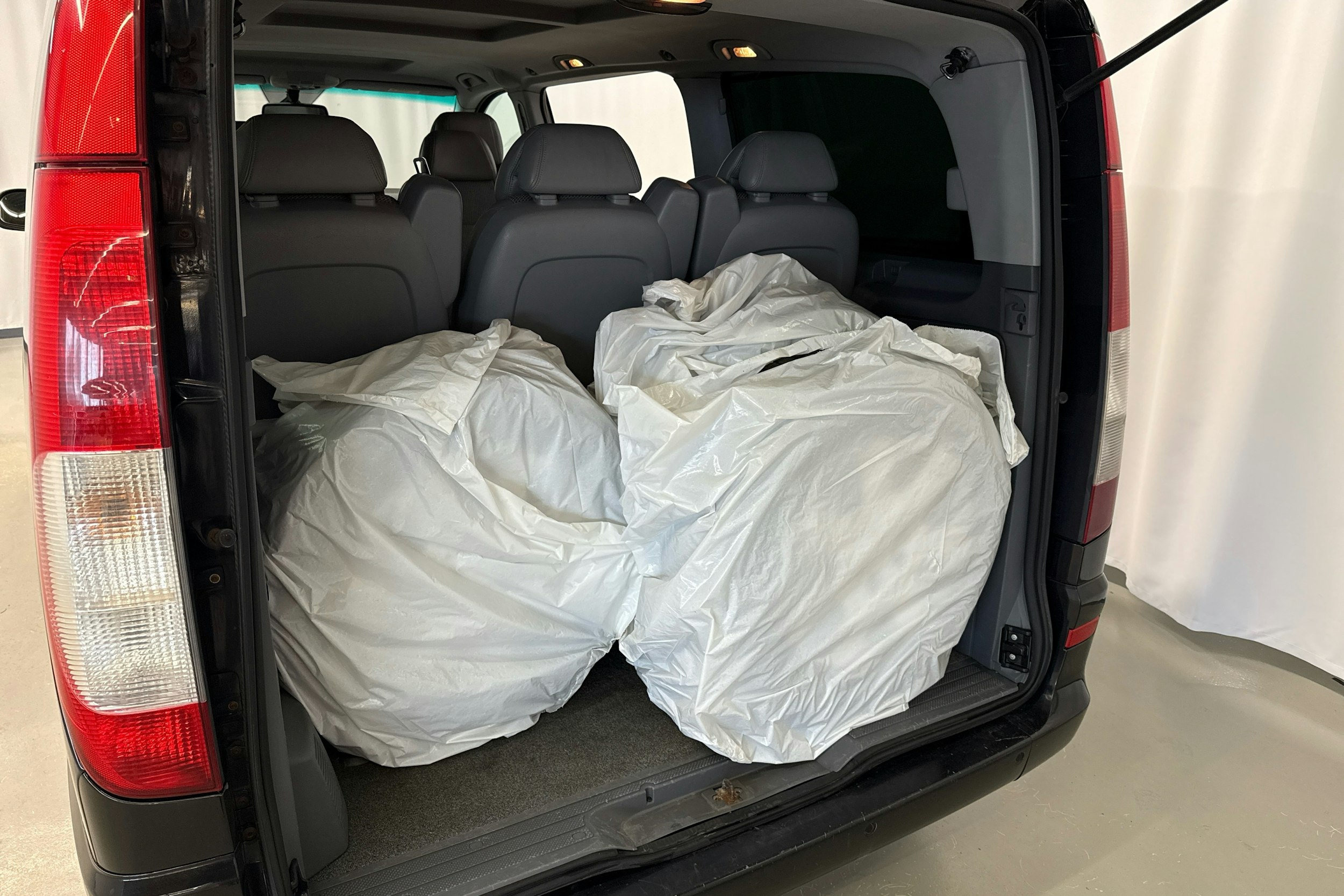 musta Mercedes-Benz Viano 2008 kuva 20.
