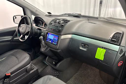 musta Mercedes-Benz Viano 2011 kuva 11.