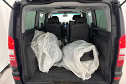 musta Mercedes-Benz Viano 2011 kuva 13.