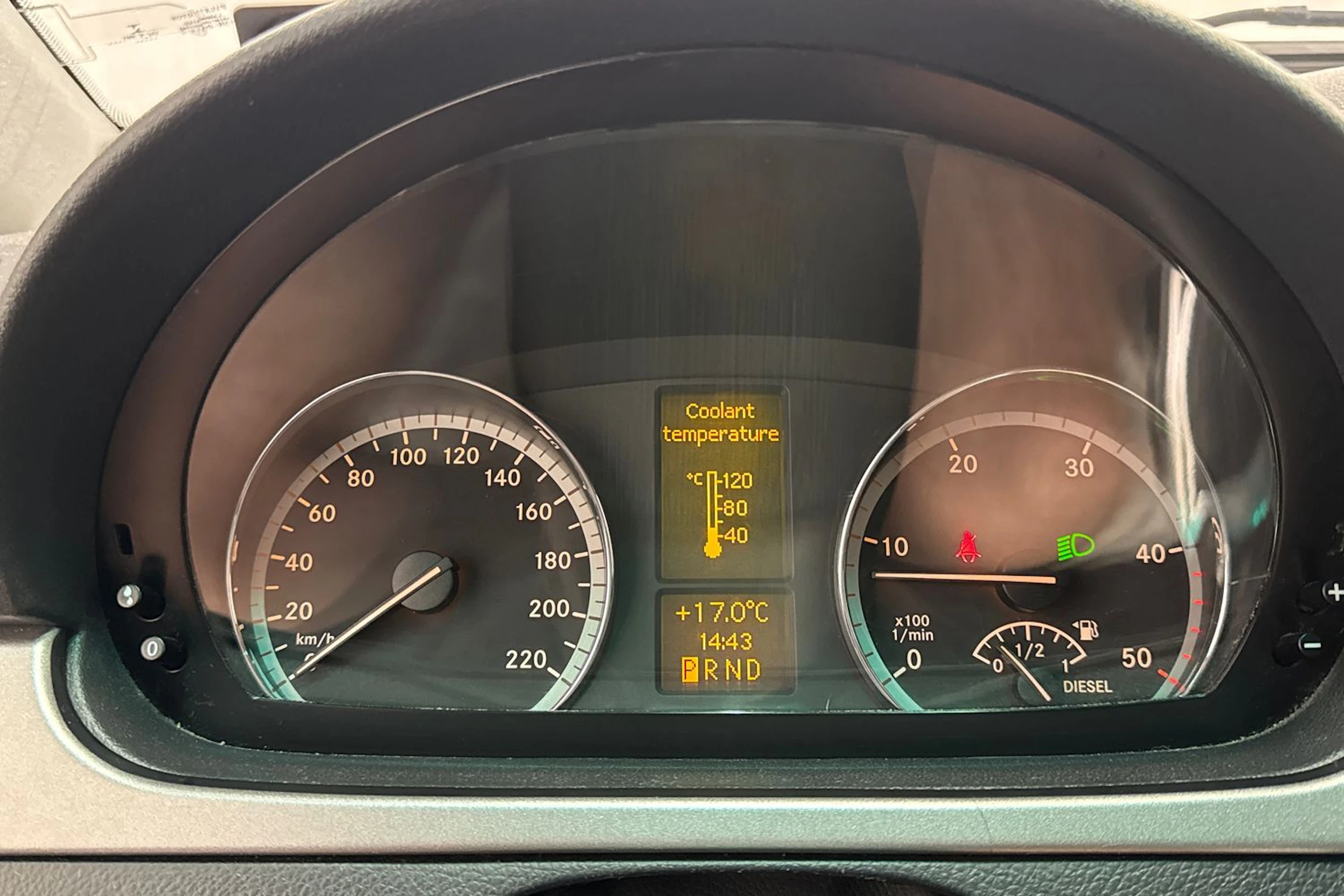 musta Mercedes-Benz Viano 2011 kuva 17.