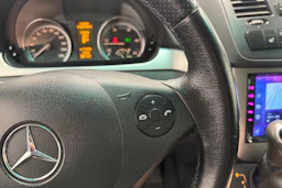 musta Mercedes-Benz Viano 2011 kuva 19.