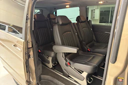 ruskea (beige) Mercedes-Benz Viano 2011 kuva 23.