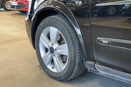 musta Mercedes-Benz Viano 2012 kuva 13.