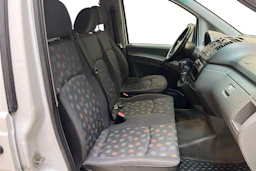valkoinen Mercedes-Benz Vito 2004 kuva 8.