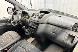 Punainen Mercedes-Benz VITO 2004 kuva 7.