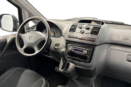 punainen Mercedes-Benz Vito 2006 kuva 11.