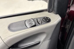 punainen Mercedes-Benz Vito 2006 kuva 20.