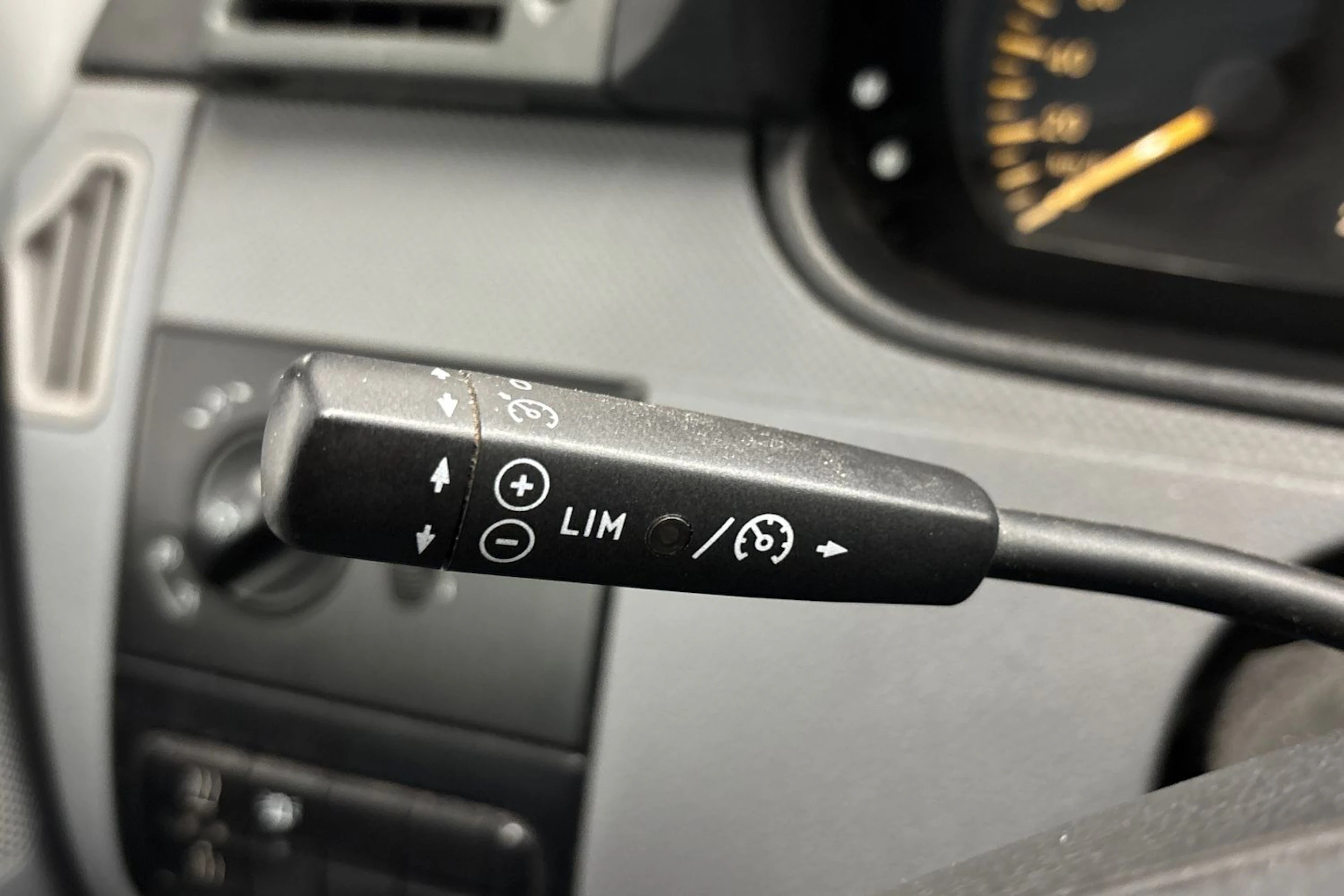 punainen Mercedes-Benz Vito 2007 kuva 14.