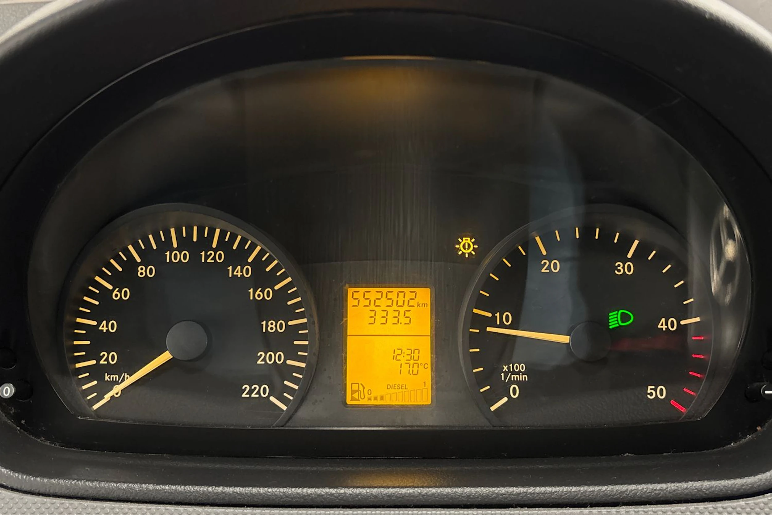 punainen Mercedes-Benz Vito 2007 kuva 15.