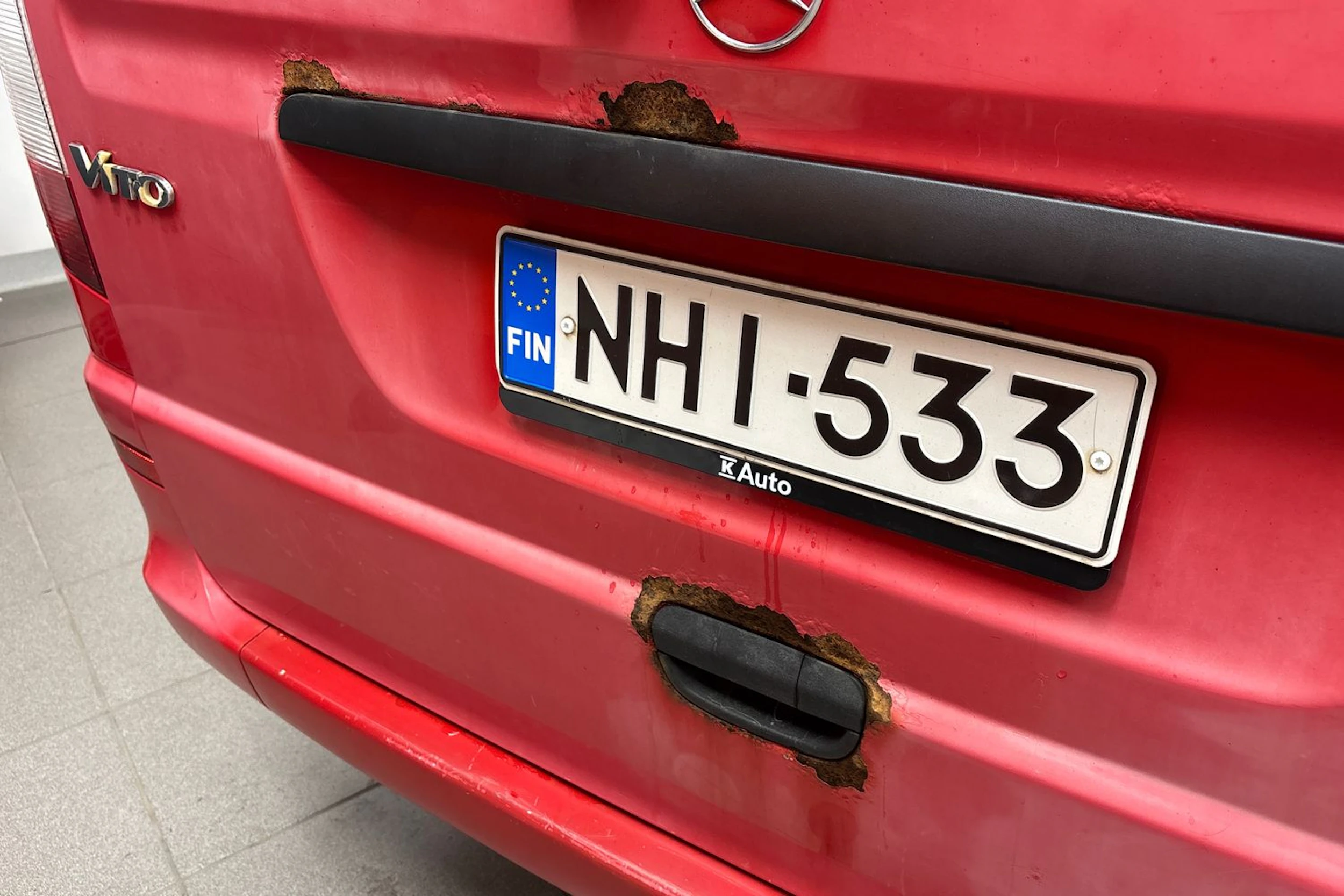 punainen Mercedes-Benz Vito 2007 kuva 29.