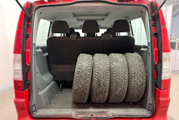 punainen Mercedes-Benz Vito 2007 kuva 41.