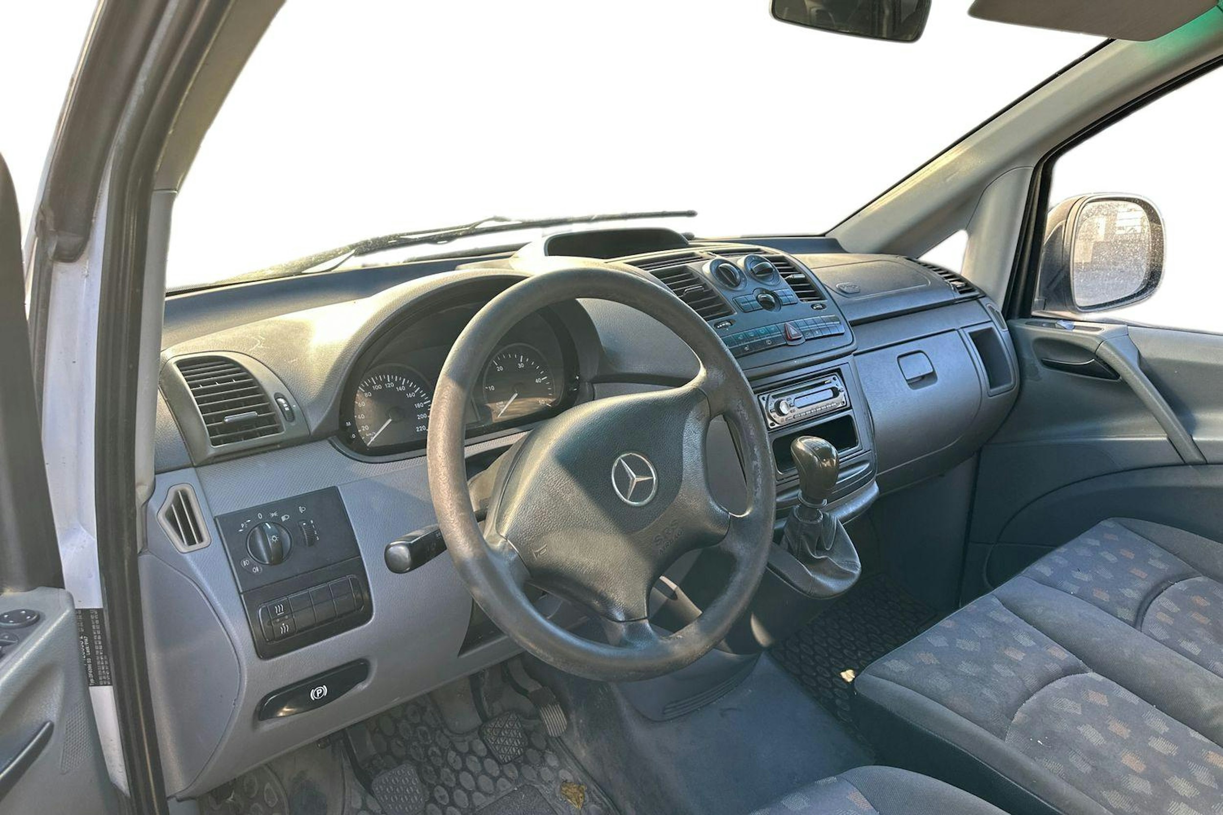 Valkoinen Mercedes-Benz VITO 2008 kuva 3.