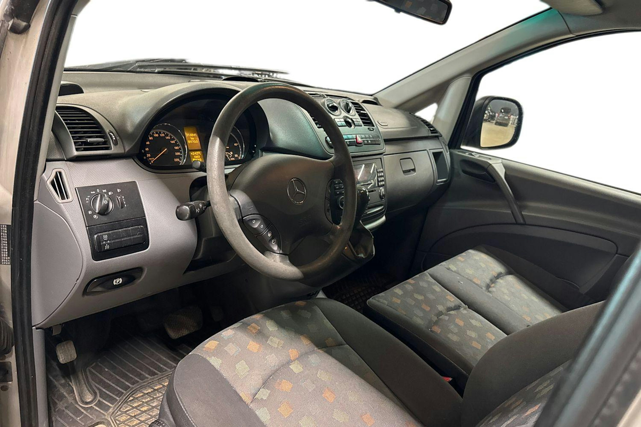 harmaa Mercedes-Benz Vito 2008 kuva 3.