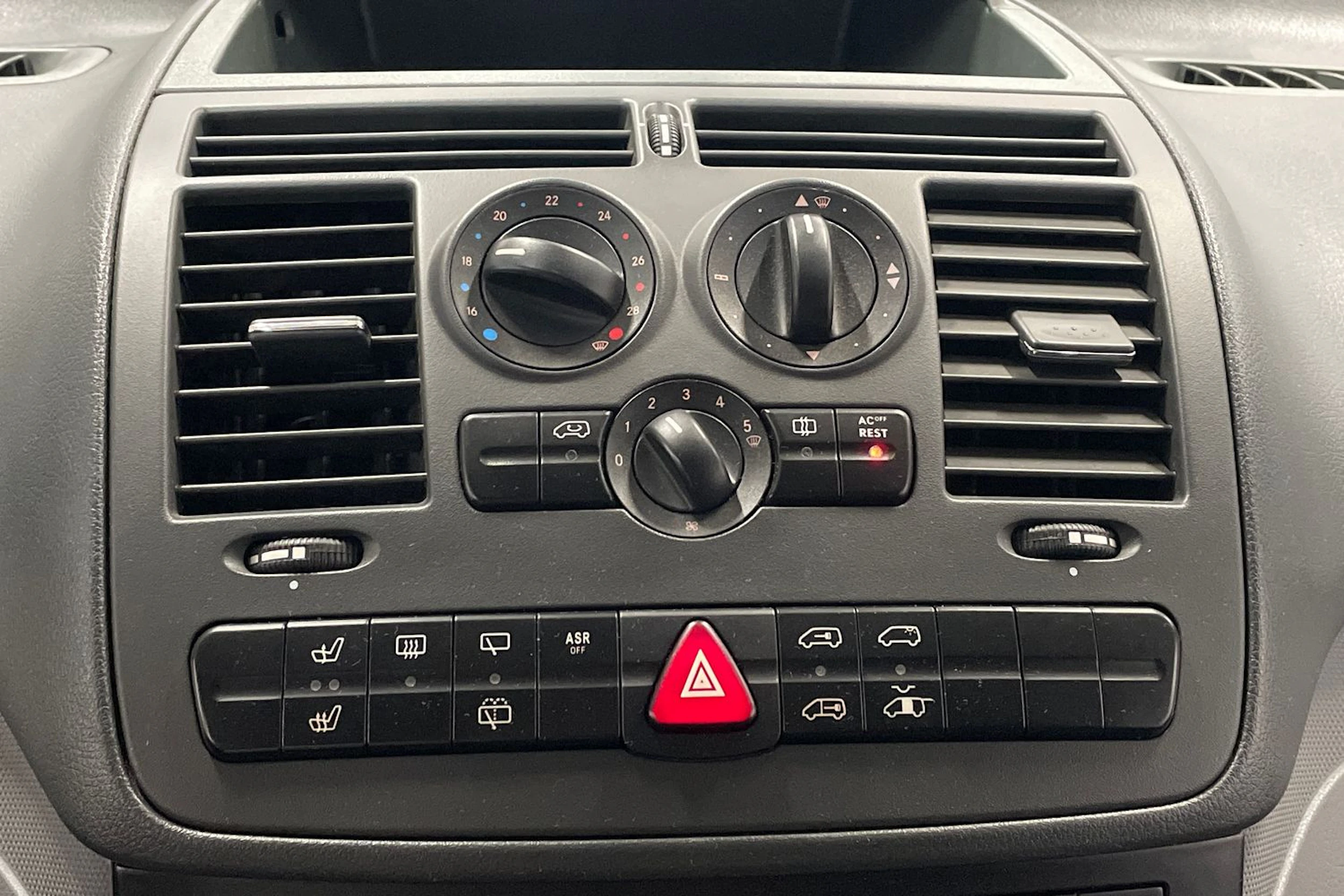 violetti Mercedes-Benz Vito 2008 kuva 11.