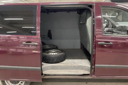 violetti Mercedes-Benz Vito 2008 kuva 15.
