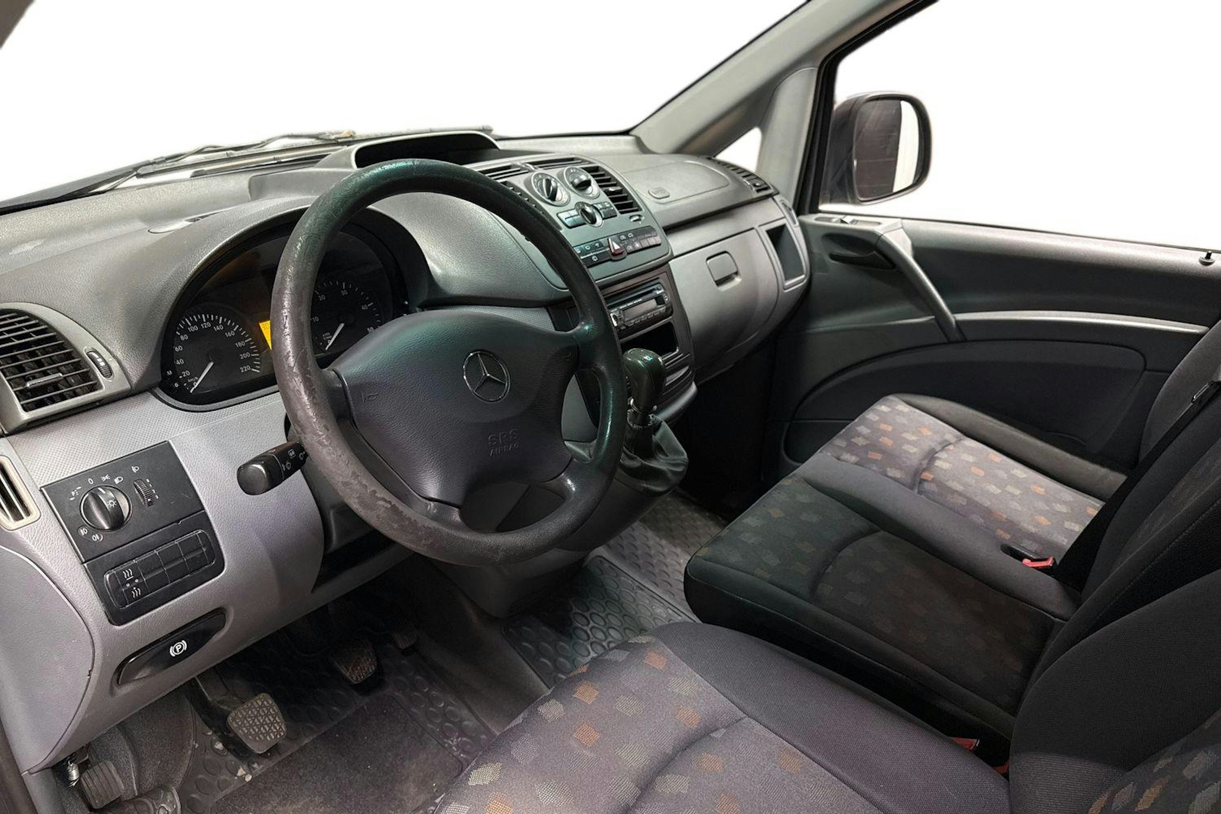 valkoinen Mercedes-Benz Vito 2009 kuva 9.