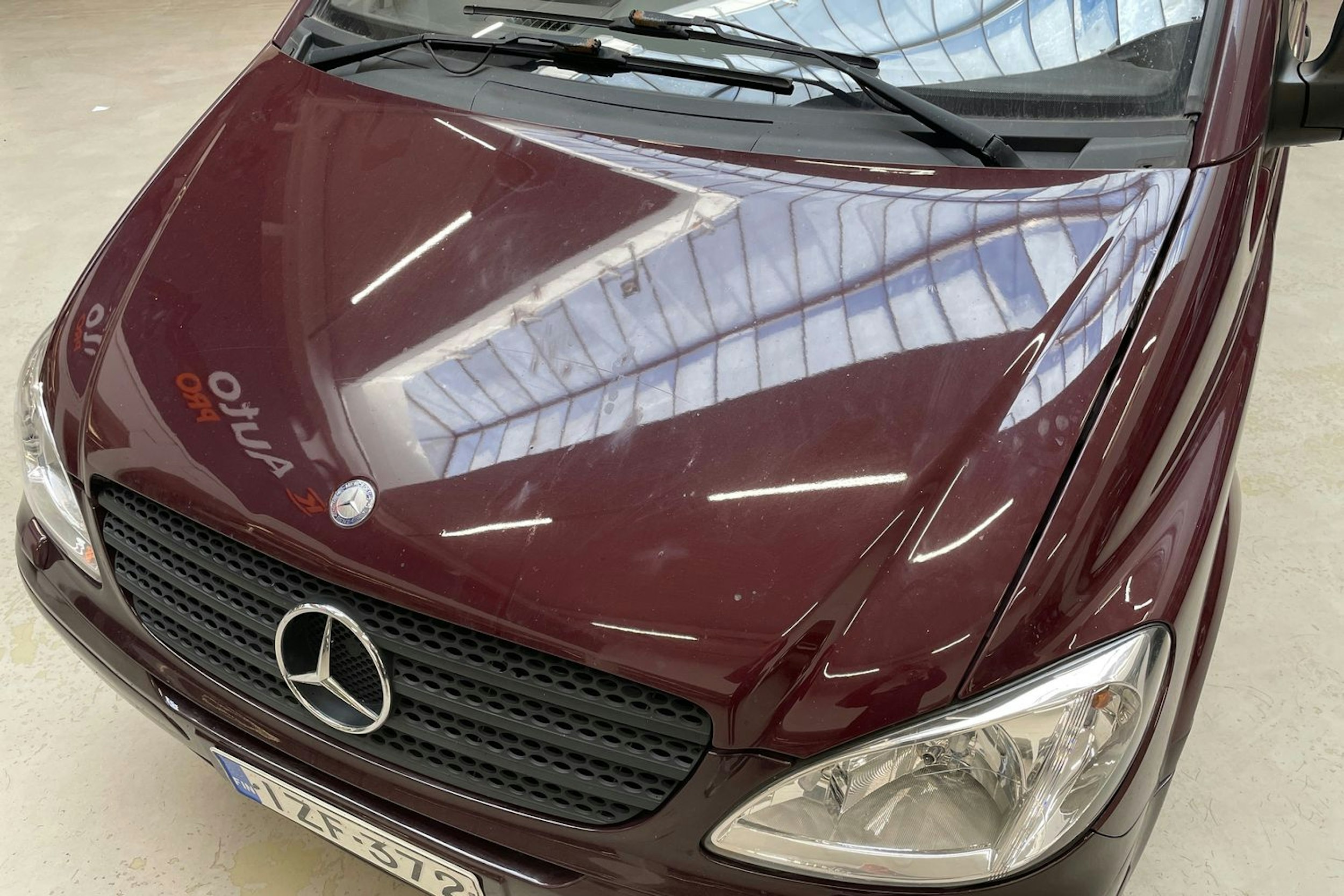 punainen Mercedes-Benz Vito 2010 kuva 31.