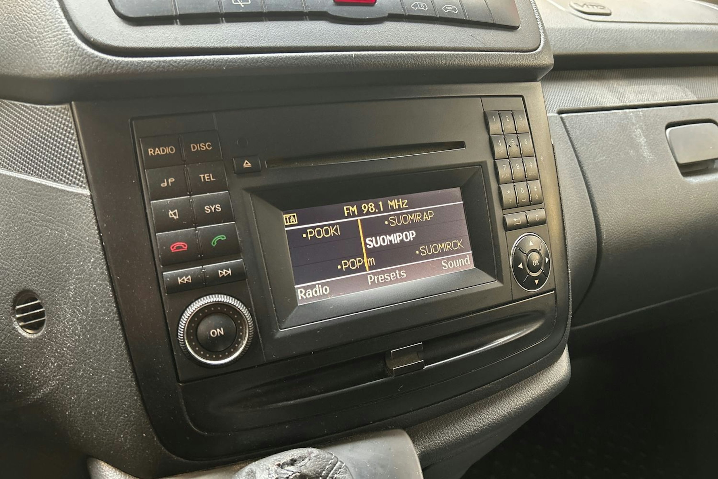 musta Mercedes-Benz Vito 2010 kuva 16.