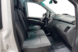 valkoinen Mercedes-Benz Vito 2011 kuva 10.