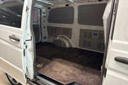 valkoinen Mercedes-Benz Vito 2011 kuva 16.
