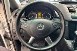 valkoinen Mercedes-Benz Vito 2011 kuva 18.