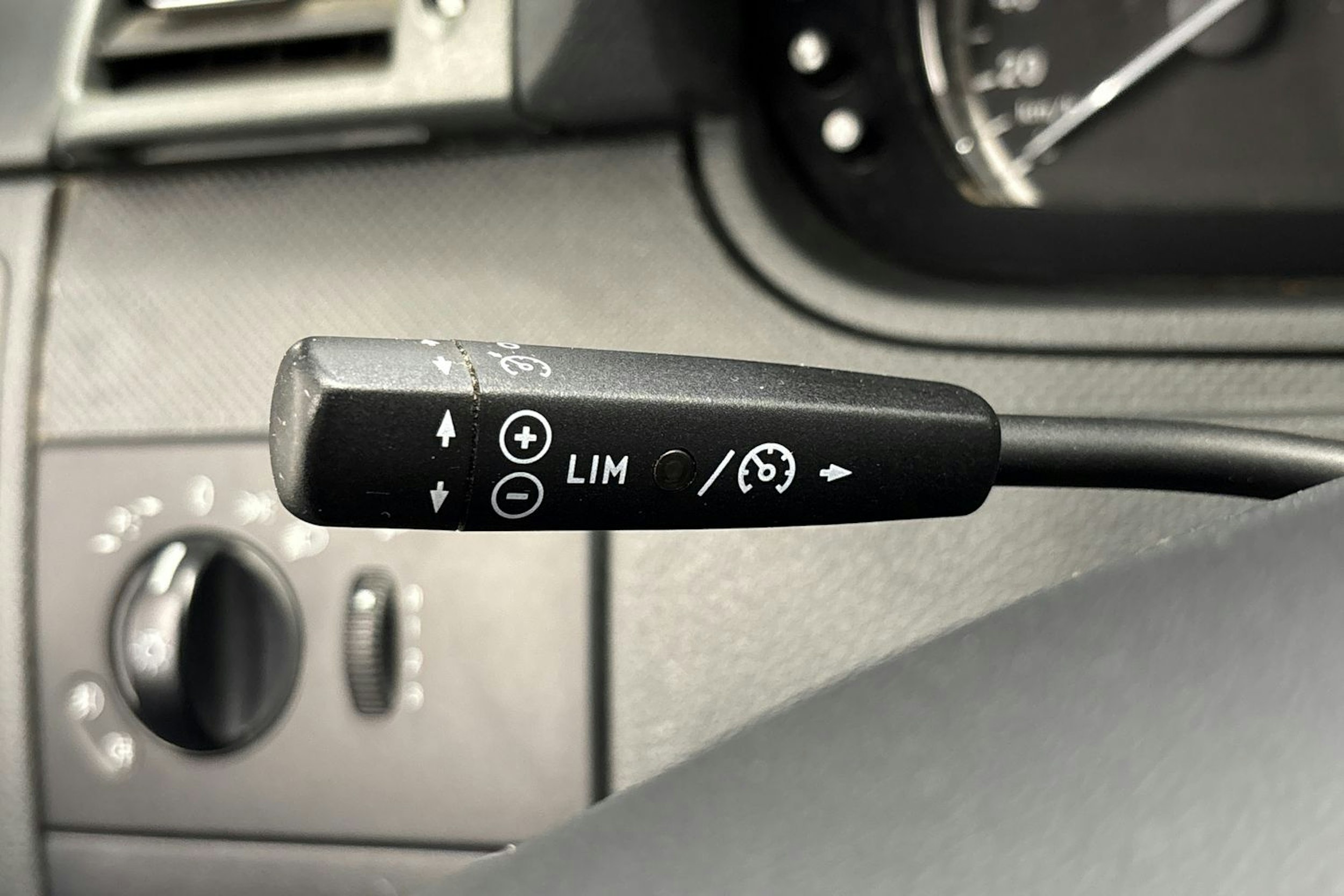 met. harmaa Mercedes-Benz Vito 2011 kuva 18.